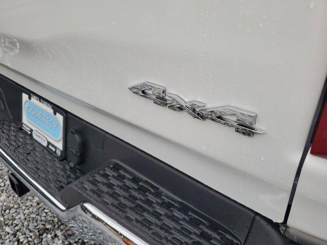 Photo of 2025 Bright White Clearcoat RAM 1500