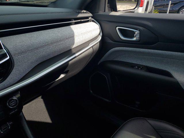 Photo of 2024 Baltic Gray Metallic Clearcoat Jeep Compass