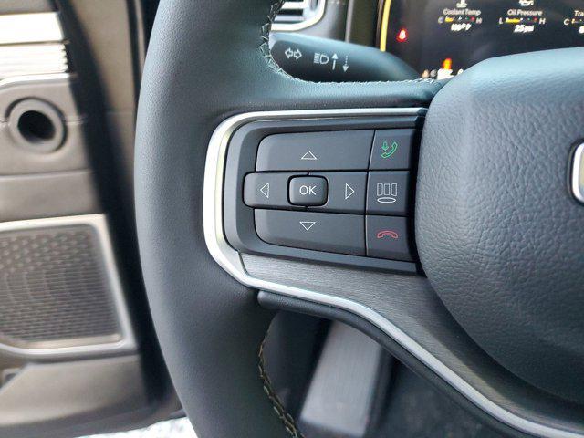 Photo of 2025 Diamond Black Crystal Pearlcoat Jeep Wagoneer L
