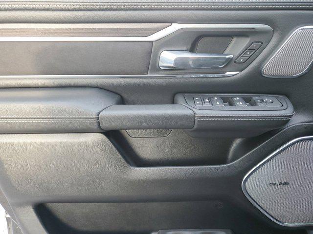 Photo of 2025 Granite Crystal Metallic Clearcoat RAM 1500