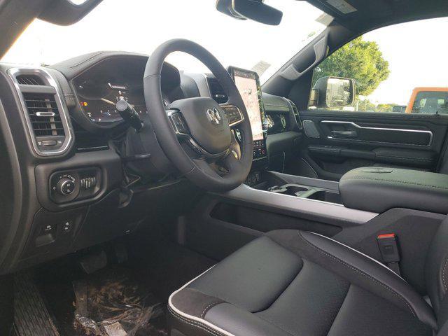 Photo of 2025 Granite Crystal Metallic Clearcoat RAM 1500