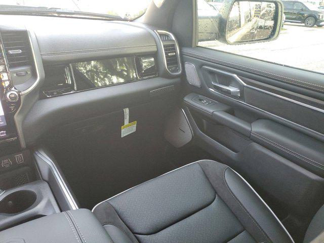Photo of 2025 Granite Crystal Metallic Clearcoat RAM 1500
