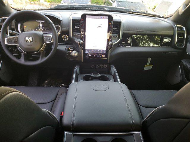 Photo of 2025 Granite Crystal Metallic Clearcoat RAM 1500