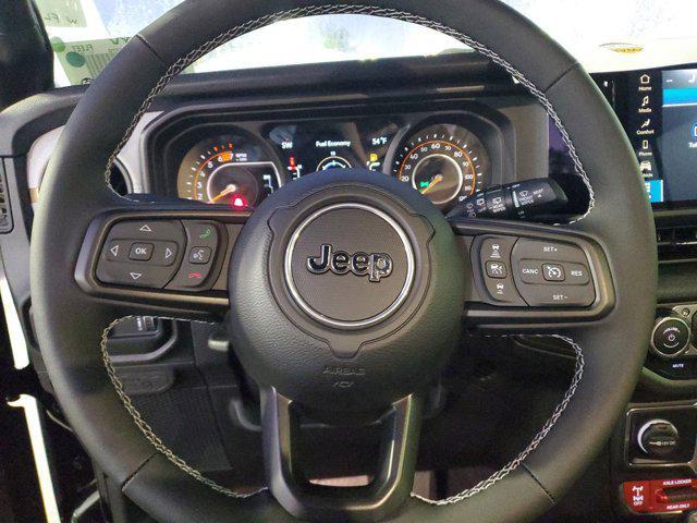 Photo of 2025 Black Clearcoat Jeep Wrangler
