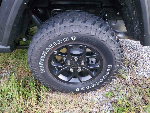 Photo of 2025 Black Clearcoat Jeep Gladiator