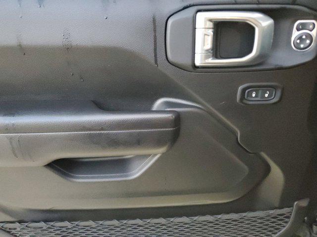 Photo of 2021 Granite Crystal Metallic Clearcoat Jeep Wrangler