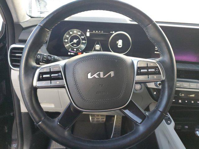 Photo of 2024 Ebony Black Kia Telluride