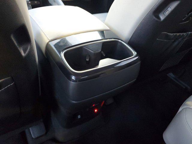 Photo of 2024 Ebony Black Kia Telluride