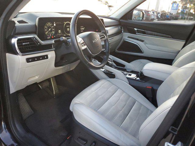 Photo of 2024 Ebony Black Kia Telluride