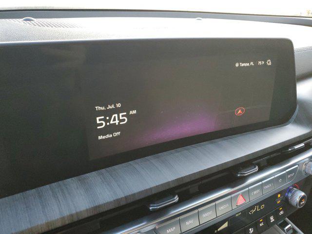 Photo of 2024 Ebony Black Kia Telluride