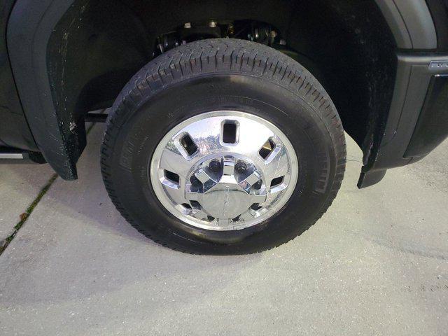 Photo of 2024 Onyx Black GMC Sierra 3500