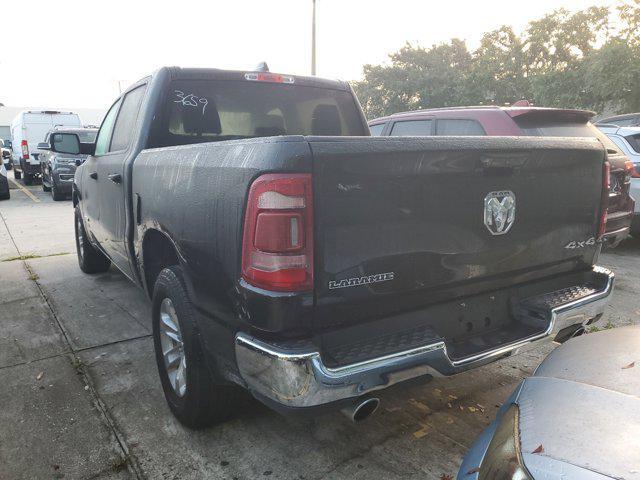 Photo of 2024 Diamond Black Crystal Pearlcoat RAM 1500