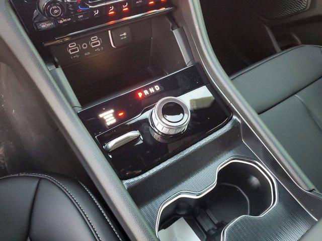 Photo of 2025 Diamond Black Crystal Pearlcoat Jeep Grand Cherokee