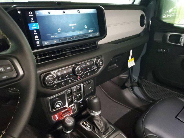 Photo of 2025 Anvil Clearcoat Jeep Wrangler