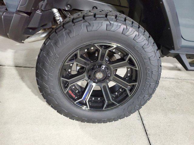 Photo of 2025 Anvil Clearcoat Jeep Wrangler