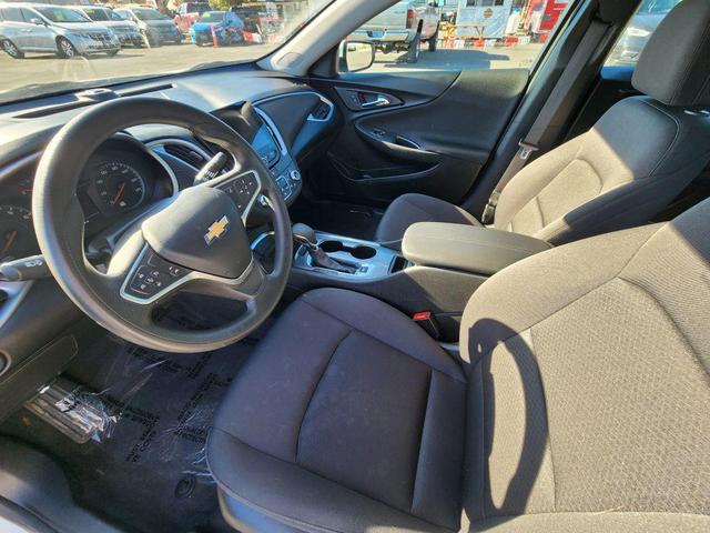 Photo of 2023 Summit White Chevrolet Malibu