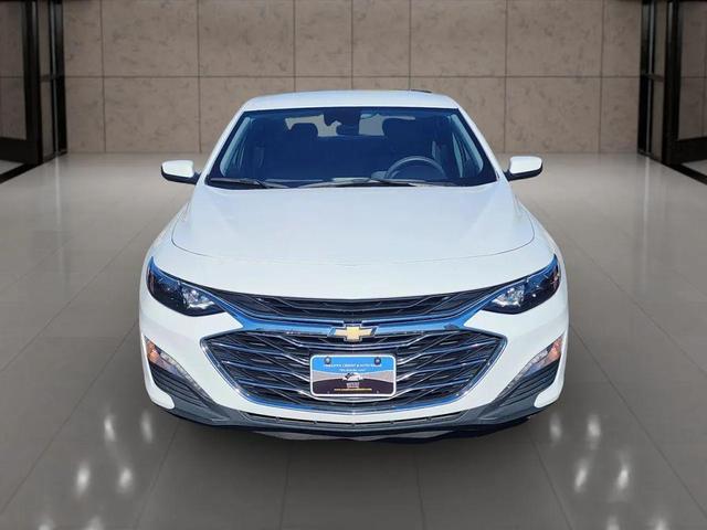 Photo of 2023 Summit White Chevrolet Malibu