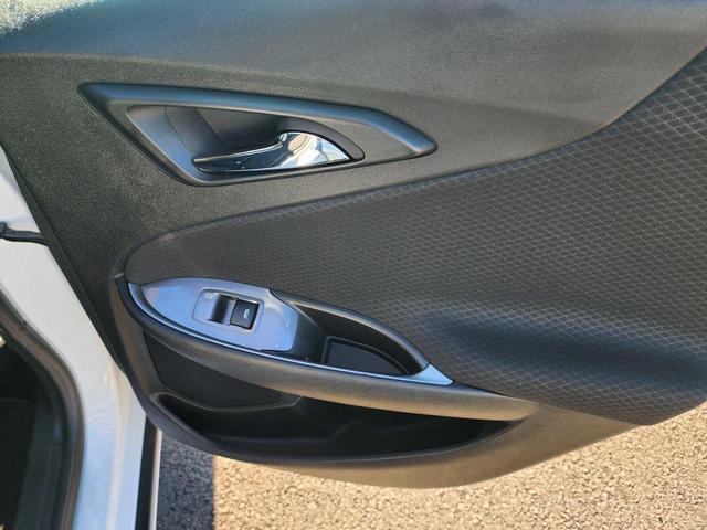 Photo of 2023 Summit White Chevrolet Malibu