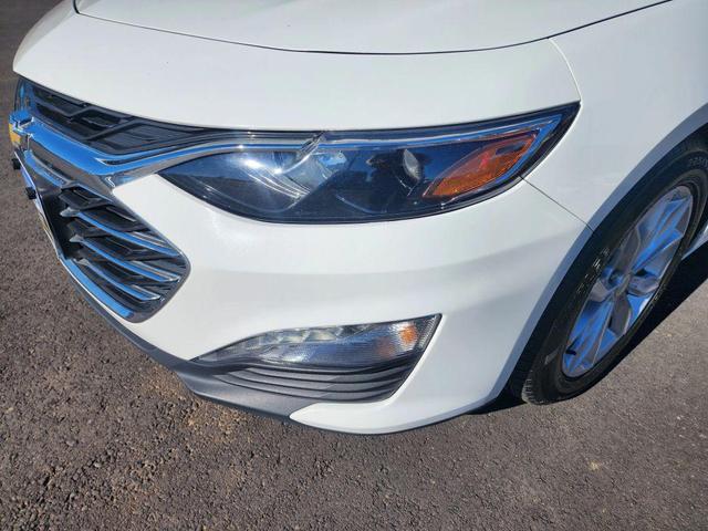 Photo of 2023 Summit White Chevrolet Malibu
