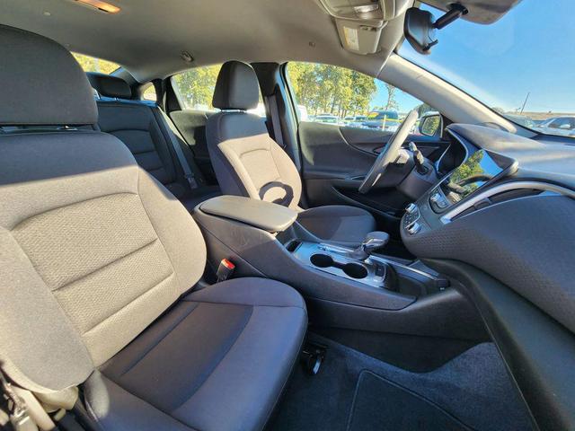 Photo of 2023 Summit White Chevrolet Malibu