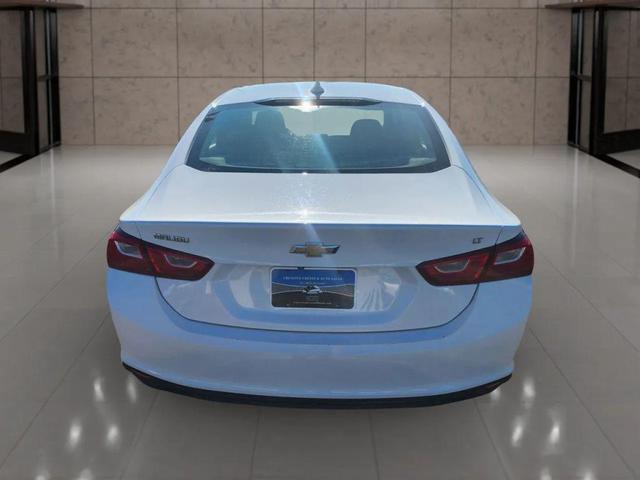 Photo of 2023 Summit White Chevrolet Malibu