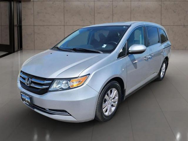 Photo of 2014 Silver Honda Odyssey