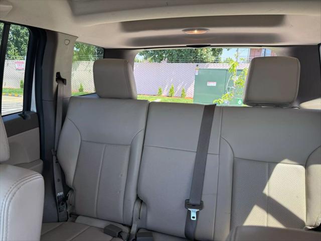 Photo of 2009 Tan Jeep Liberty