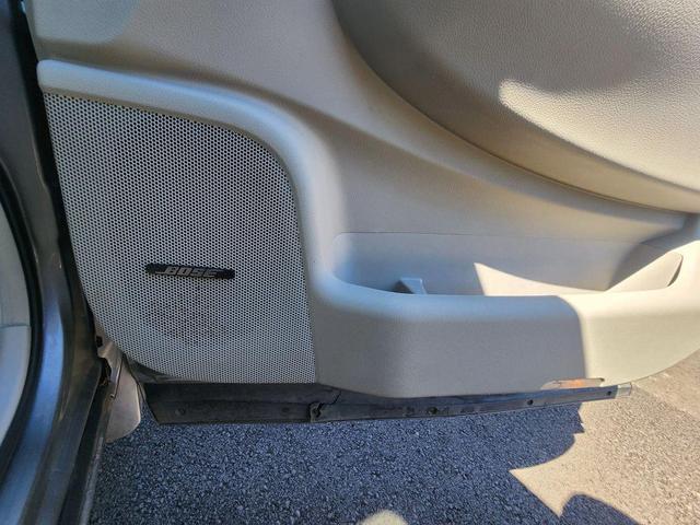 Photo of 2013 Silver Nissan Quest