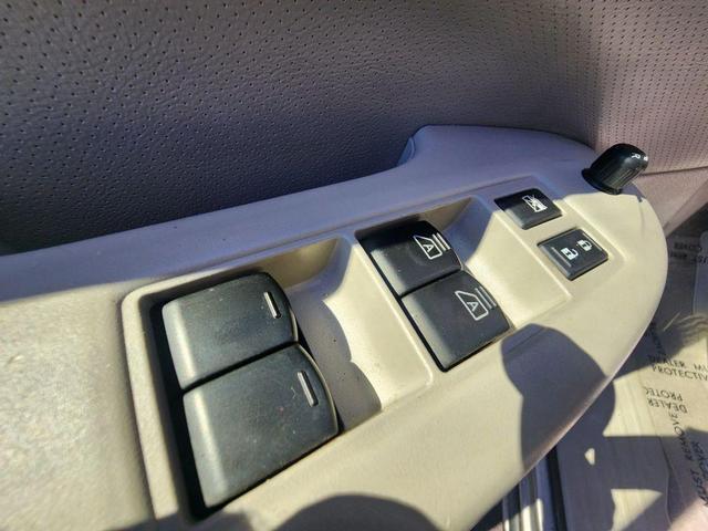 Photo of 2013 Silver Nissan Quest