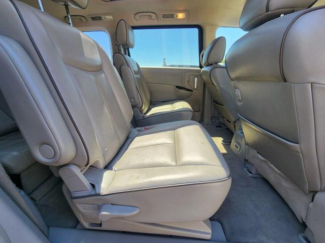 Photo of 2013 Silver Nissan Quest
