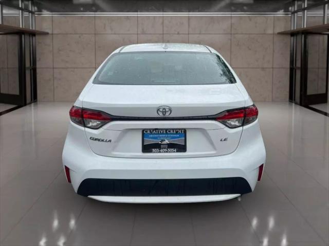 Photo of 2022 White Toyota Corolla
