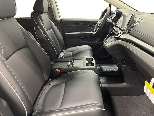 Photo of 2026 Solar Silver Metallic Honda Odyssey