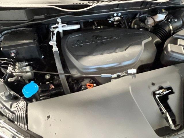 Photo of 2025 Celestial Blue Metallic Honda Odyssey