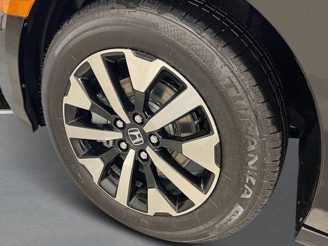 Photo of 2025 Celestial Blue Metallic Honda Odyssey