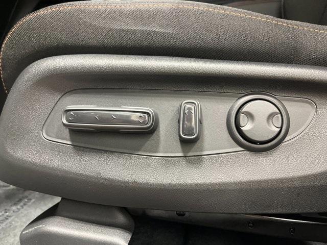 Photo of 2026 Platinum White Pearl Honda CR-V Hybrid