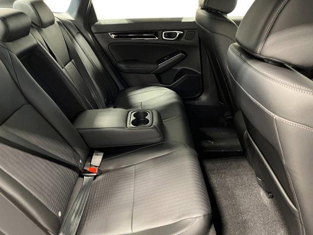 Photo of 2025 Platinum White Pearl Honda Civic Hybrid