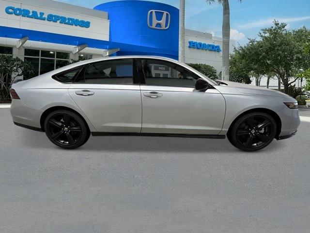 Photo of 2025 Solar Silver Metallic Honda Accord Hybrid