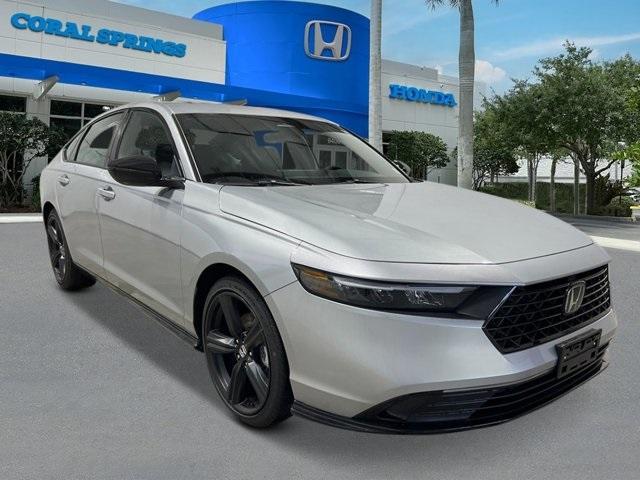 Photo of 2025 Solar Silver Metallic Honda Accord Hybrid