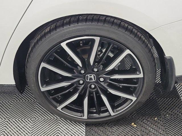 Photo of 2024 Platinum Honda Accord Hybrid