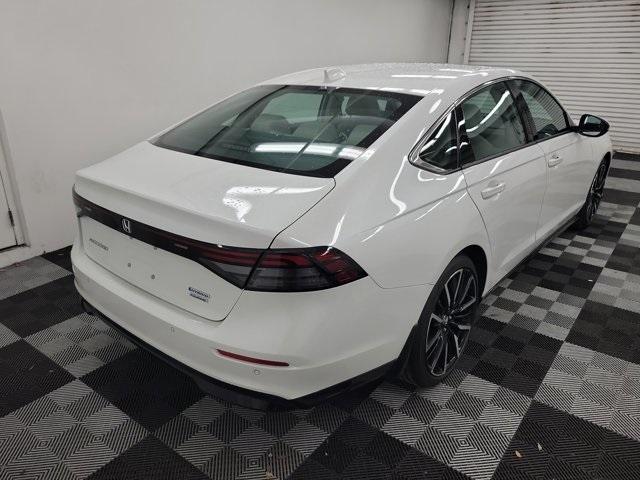 Photo of 2024 Platinum Honda Accord Hybrid