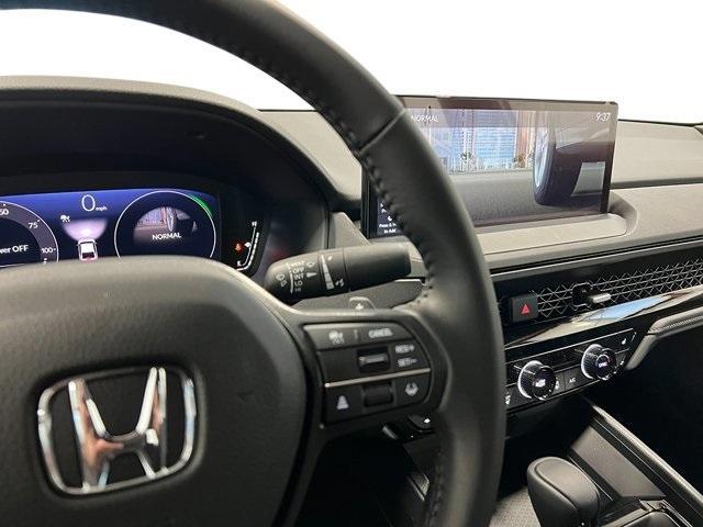 Photo of 2025 Still Night Pearl Honda Accord Hybrid