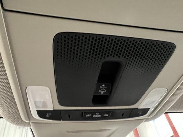 Photo of 2025 Crystal Honda CR-V