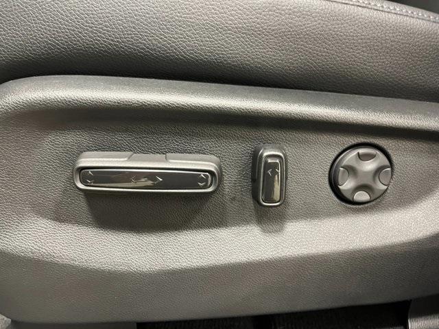 Photo of 2026 Crystal Black Pearl Honda Odyssey