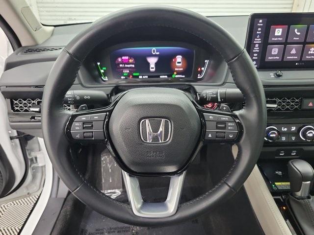 Photo of 2024 Platinum Honda Accord Hybrid