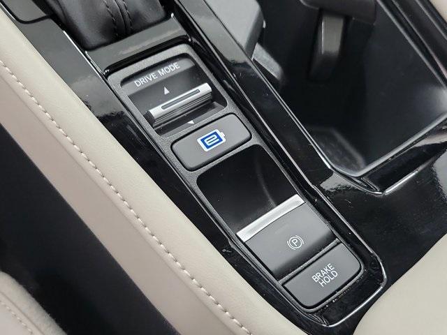 Photo of 2024 Platinum Honda Accord Hybrid