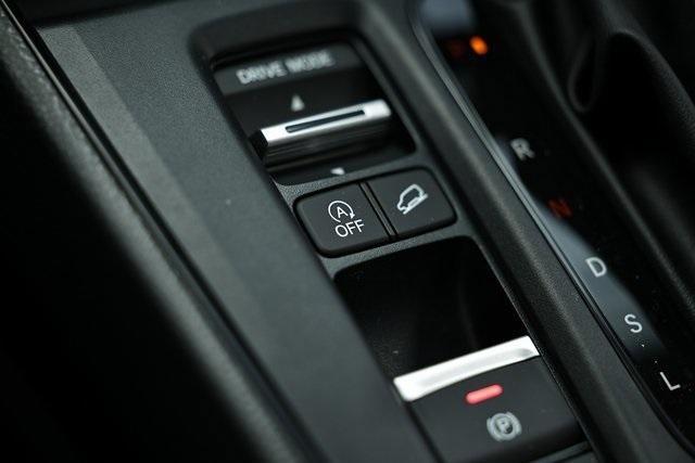 Photo of 2026 Crystal Black Pearl Honda CR-V
