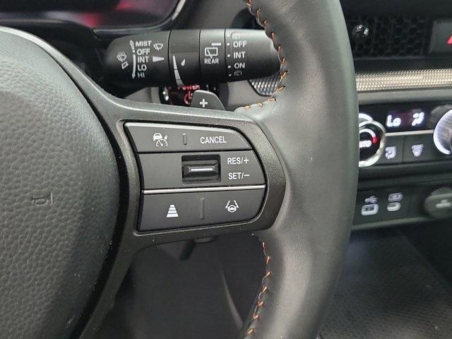 Photo of 2025 Silver Honda CR-V Hybrid