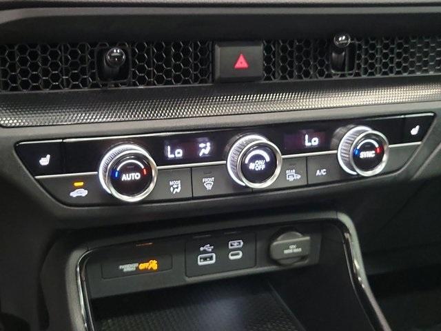 Photo of 2025 Silver Honda CR-V Hybrid