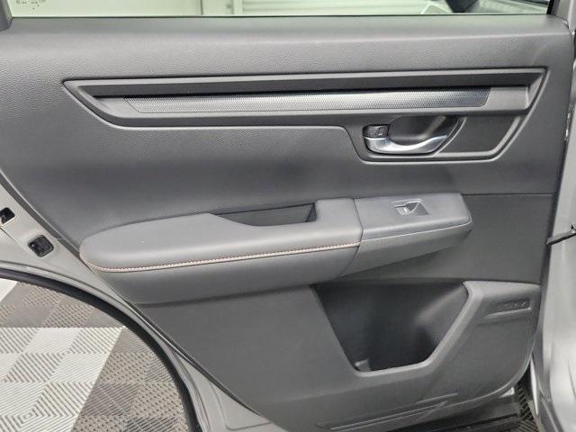 Photo of 2025 Silver Honda CR-V Hybrid
