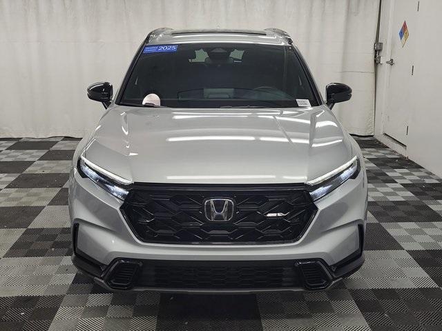 Photo of 2025 Silver Honda CR-V Hybrid